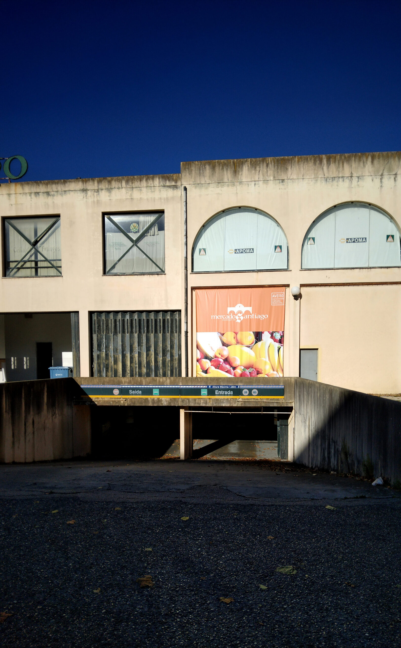 Exterior do Mercado de Santiago, Aveiro. Obra realizado por Tree Civil
