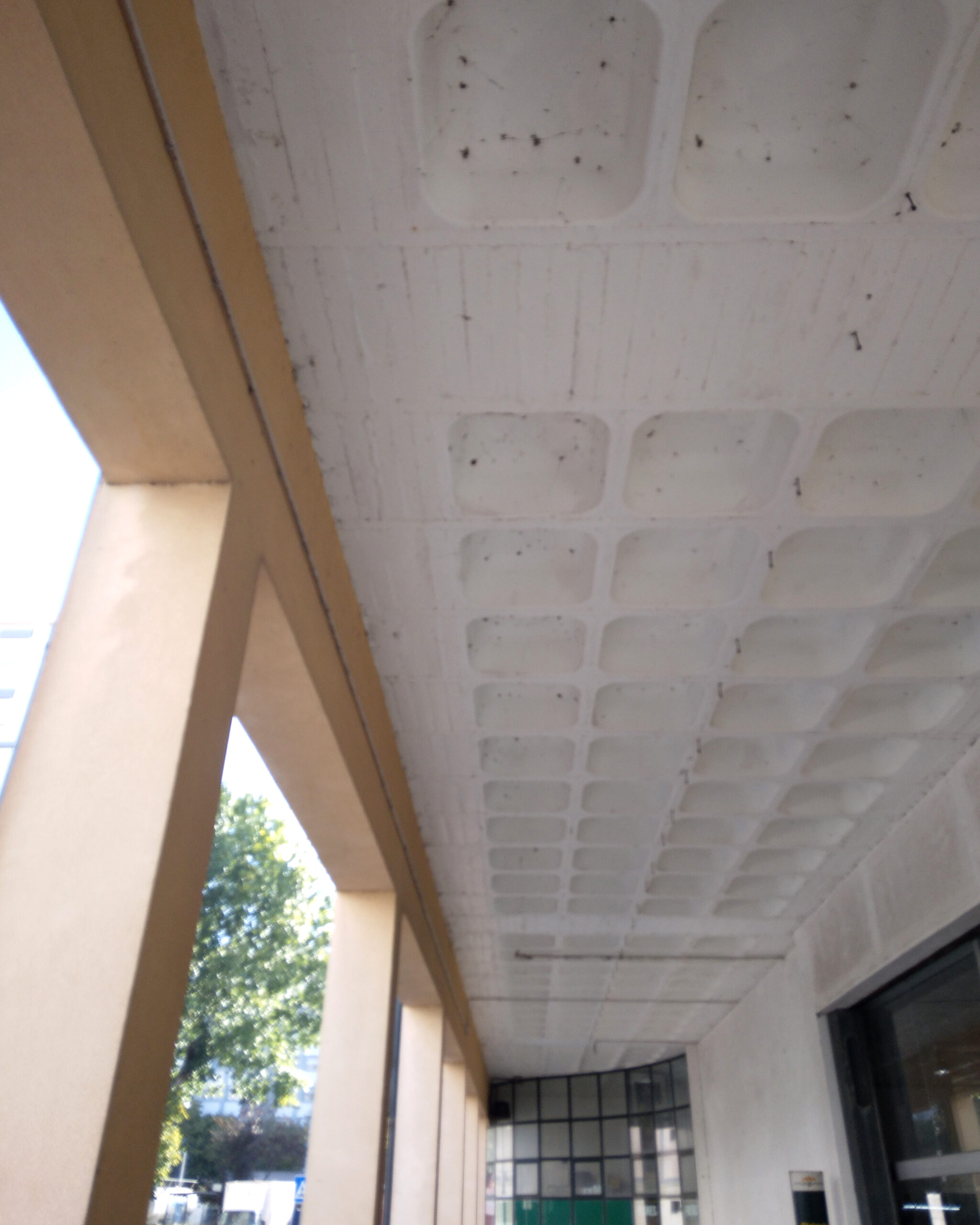 Exterior do Mercado de Santiago, Aveiro. Obra realizado por Tree Civil